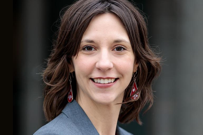 Jennifer Iverson Headshot