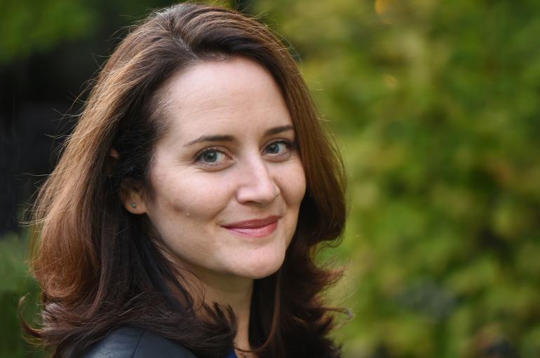 Sarah Curran headshot