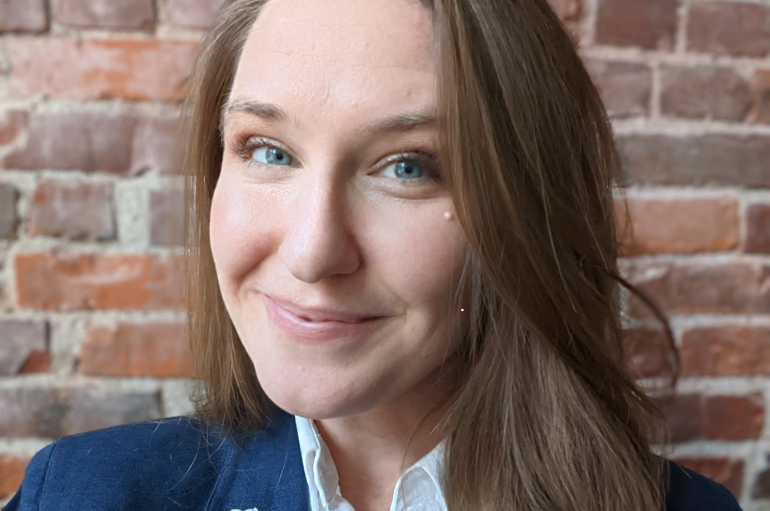 Paula Harper headshot