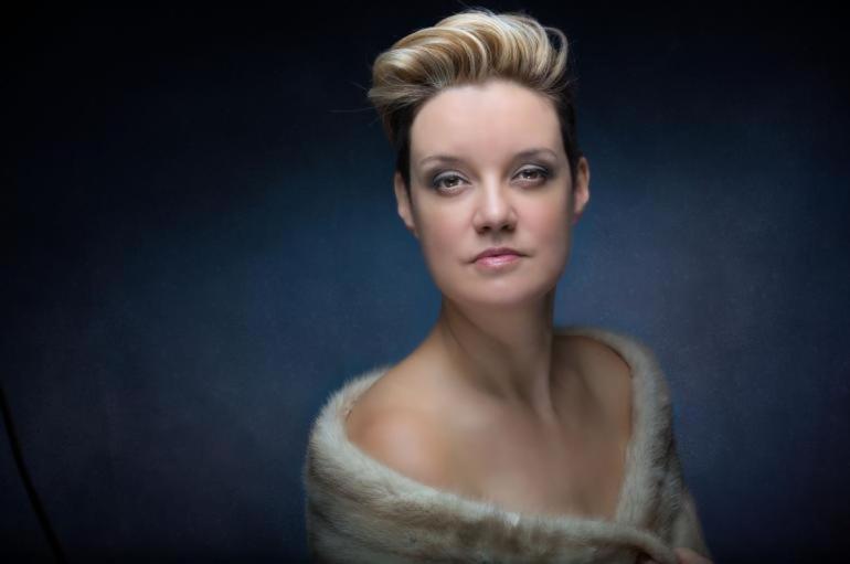 Sarah Brailey headshot