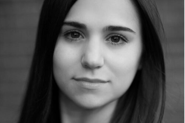 julia siciliano headshot
