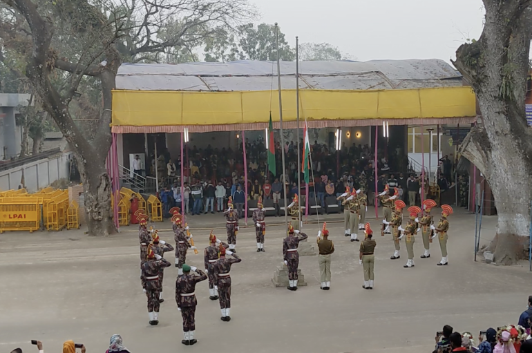 *Elevated view of the Benapole-Petrapole border ceremony at the zero point between India and Bangladesh (14 January 2023).