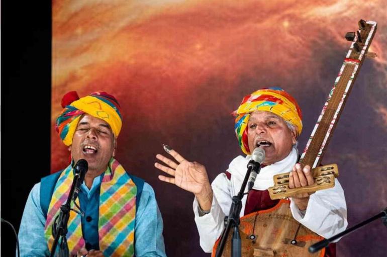Prahlad Singh Tipaniya and Kabir Singers