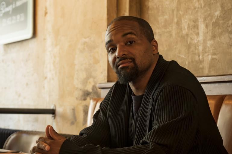 Sullivan Fortner seated press photo