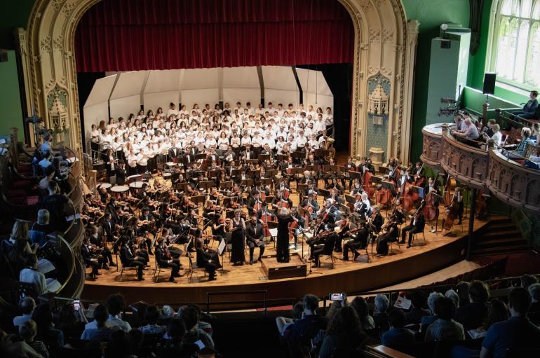 USO and Chorus on Mandel Hall stage
