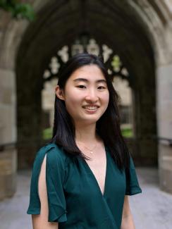 Ellyn Liu headshot