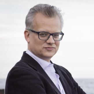 Michael Allemana headshot