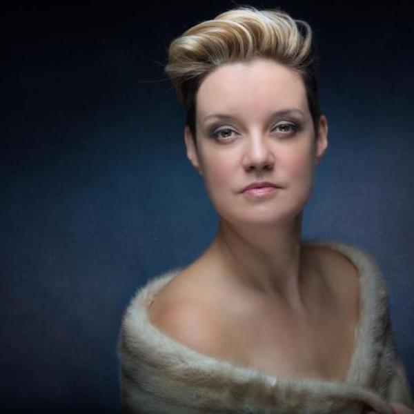 Sarah Brailey headshot
