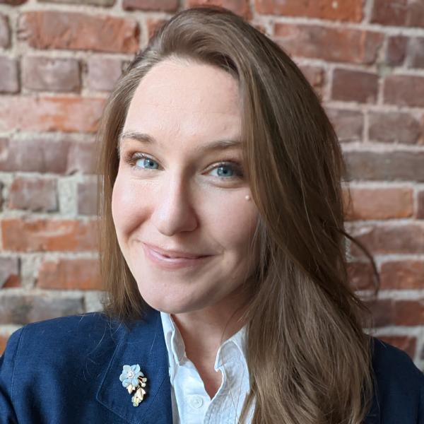 Paula Harper headshot